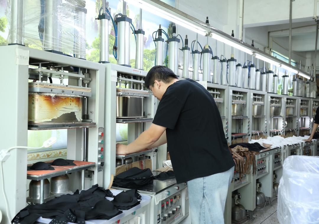 7 criterios clave para evaluar una fábrica OEM de lencería confiable